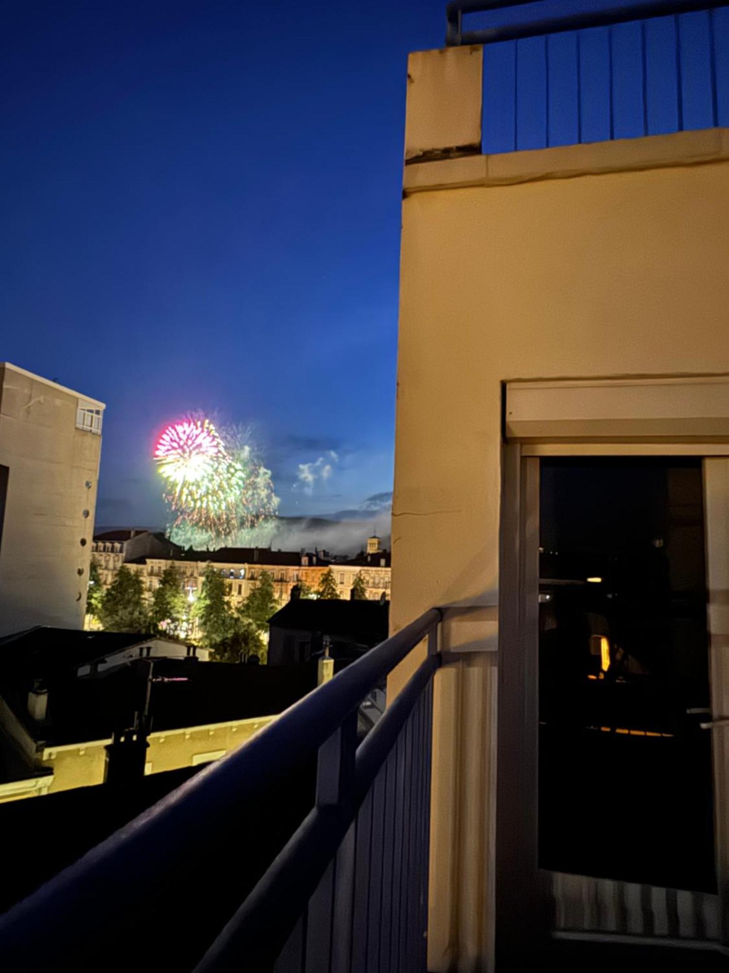 Appartement Terrasse Au Coeur De Valence 54 Экстерьер фото